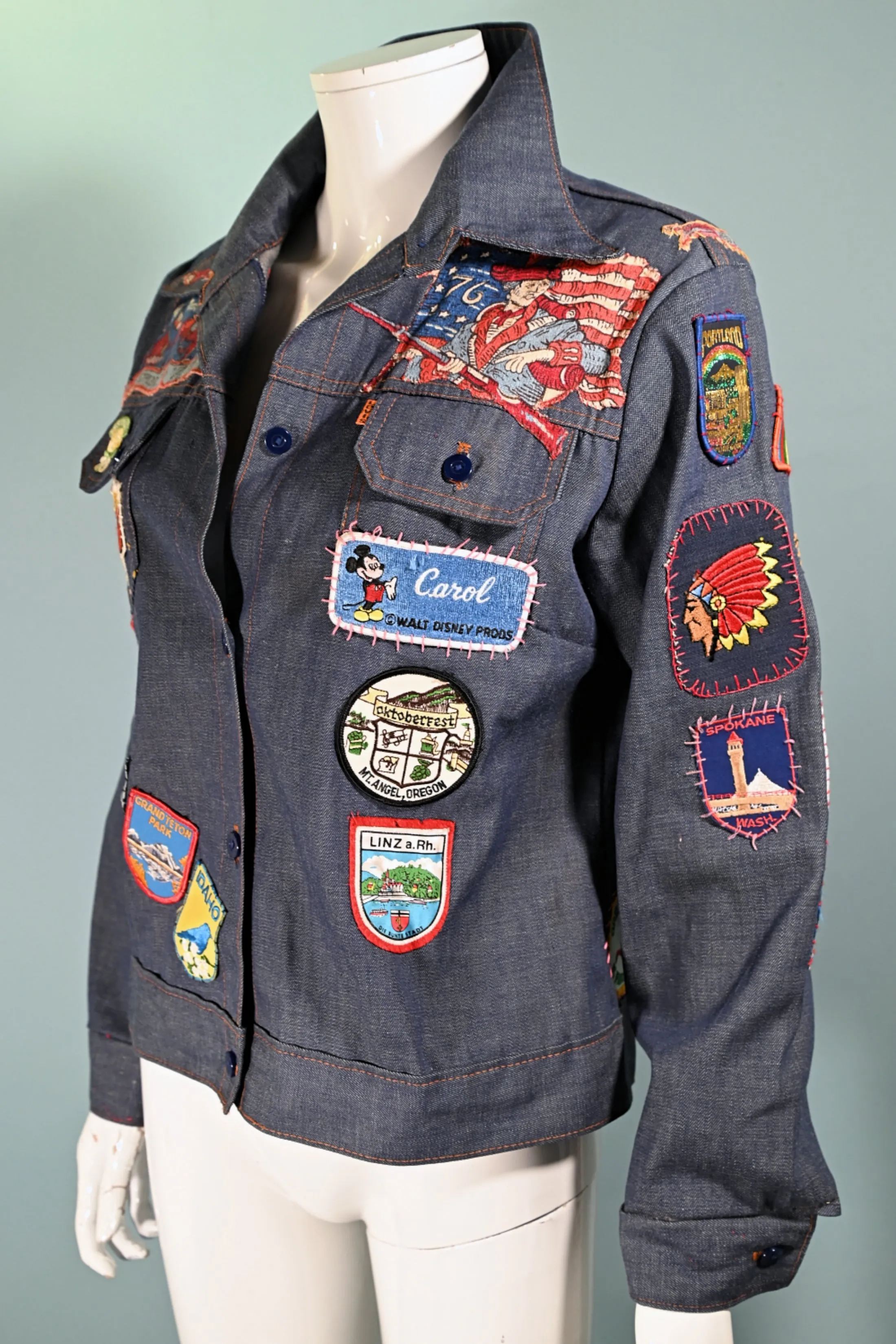 SOLD Vintage 70s Levis Denim Jacket, Travel Souvenir Patches, Oregon Disneyland OOAK M/L